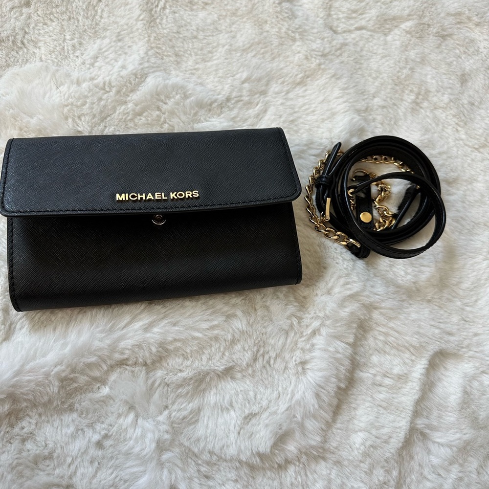 Michael Kors Jet Set Cross Body Clutch